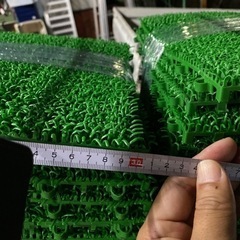 人工芝 マット ３０cm×３０cm 210枚