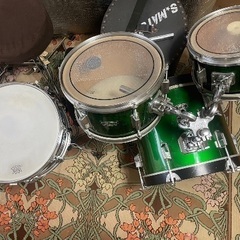 ドラムシンバルフルセット➕更にシンバル付けます
