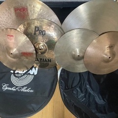 ドラムシンバルフルセット➕更にシンバル付けます