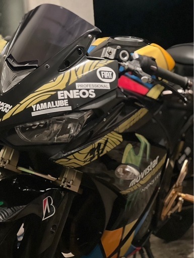 YZF  ー25