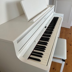 ローランド電子ピアノHP704