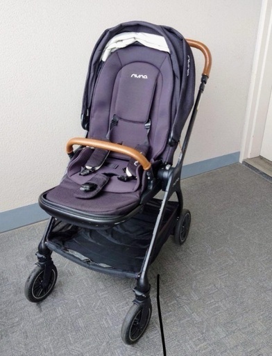 同時購入で六万円！外車❗️希少❗️nuna ベビーカー triv
