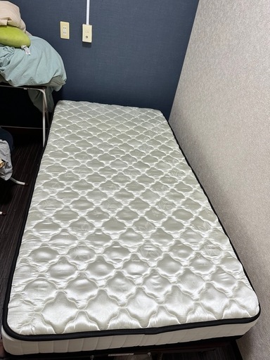 使用2ヶ月以内のスプリングマットレス(値下げ条件有り)