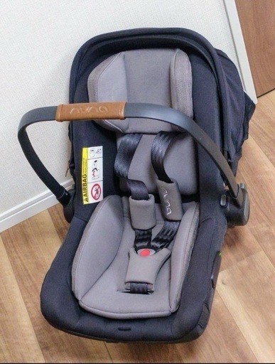 同時購入で六万円！ベビーカーに取り付け可能！そのまま使えばバウンサー！nuna ベビーシート pipa next N