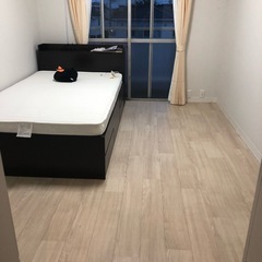 スライド式本棚付き収納ベッド