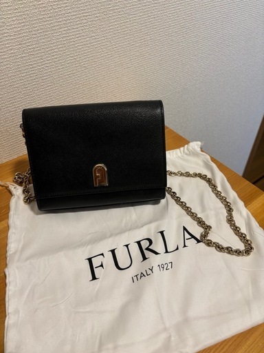 [美品] FURLA レザーショルダーバック