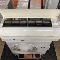 K05592　中古エアコン シャープ 2018年製 主に6畳用 冷房能力 2.2KW / 暖房能力 2.5KW