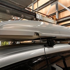 Inno ルーフボックスとベース バーのセット