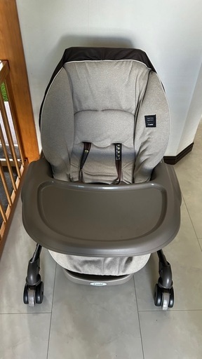 コンビ 電動ハイローチェア ホワイトレーベル ネムリラ AUTO SWING BEDi Long スリープシェル EG+ ミルキーベージュ 洗えるランチトレイ搭載