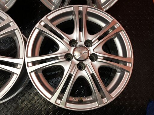 中古スタッドレス215/65R16ブリザックVRX3アルファード、ヴェルファイア 0167］中古スタッドレスタイヤ4本セット！215/65R16 ブリヂストン