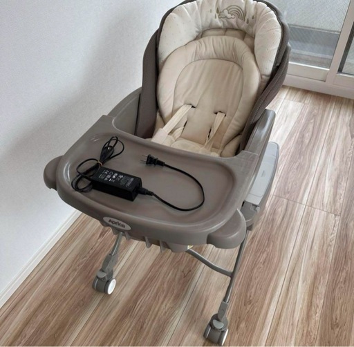 Aprica  ユラリズムオートAB  ハイローベッド\u0026チェア