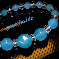 中国翡翠＆ブルーカルセドニー入り9mm玉ブレスレット富と繁栄と運を貴方に