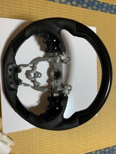 プリウス50系市販ハンドル\n