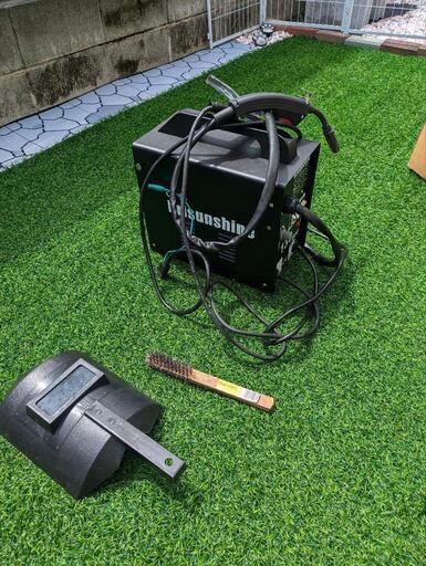 値下げ！半自動溶接機　100v オマケ有り