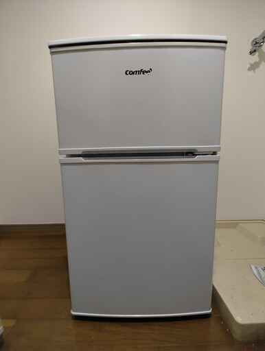小型冷蔵庫　90L　2023年