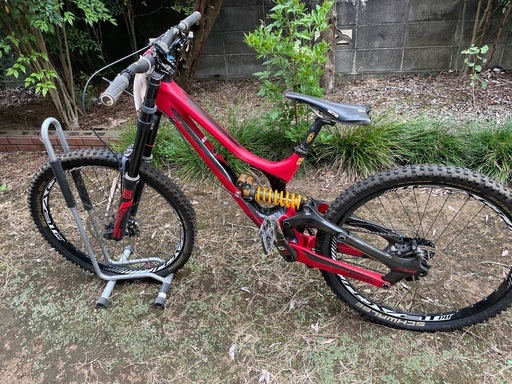 本格マウンテンバイク　スペシャライズドDEMO8 s-works 2015  27.5 ＋ホイール2セット付