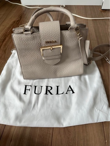 FURLA牛革バッグハワイ購入