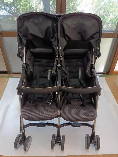 双子ベビーセット（ベビーカー、チャイルドシート、電動ハイローチェア、他