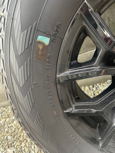 バリ山 2022年製 ヨコハマ スタッドレス 265/65R17 150系プラド