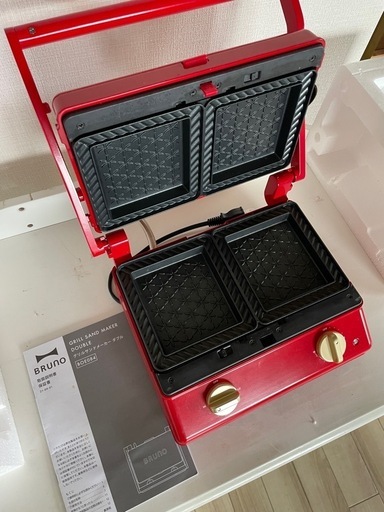新品 ホットサンドメーカー　ブルーノ　赤