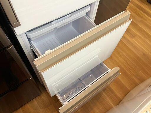 北大前! 札幌 引取 シャープ 冷蔵庫 SJ-GH35G-W 2023年製 350L ピュア