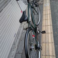 LOUVRE[ルーブル]27吋 シティサイクル 外装6段/グリーンXブラック