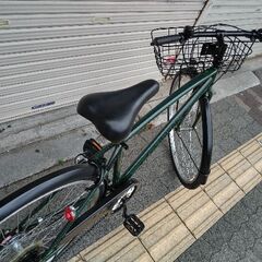 LOUVRE[ルーブル]27吋 シティサイクル 外装6段/グリーンXブラック