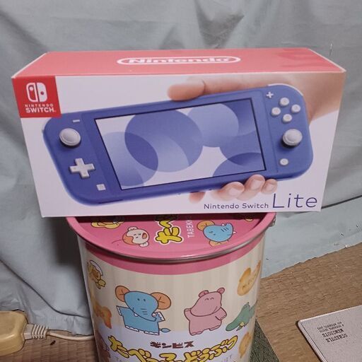 ニンテンドー　スイッチライト　ブルー　未開封・未使用