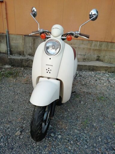 ホンダ、スクーピーAF56　燃費にやさしい４スト
