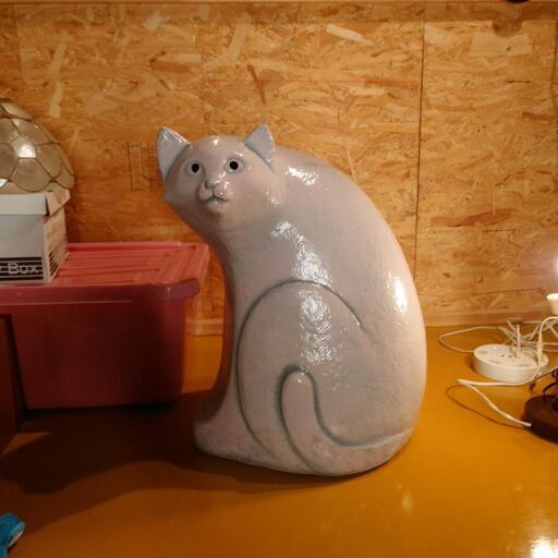 猫　置物