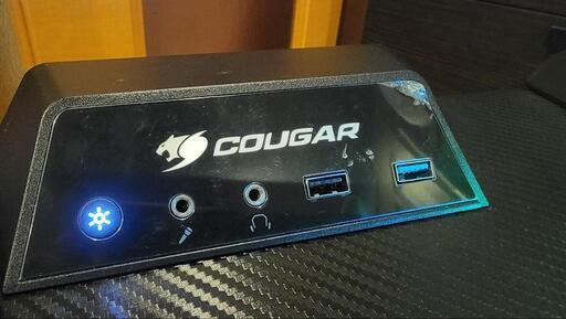 COUGAR MARS 120 ゲーミングデスク RGBライティング　カーボン柄