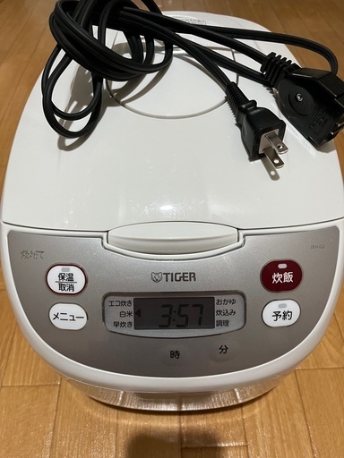 2024年購入7月頃　5回使用　炊飯器 炊きたて ホワイト JBH-G182-W 1升  10合