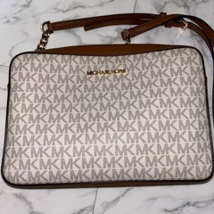 マイケルコースかばん