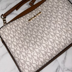 マイケルコースかばん