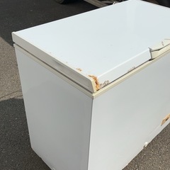 SANYO 業務用冷凍庫　205l 🉐2010年製