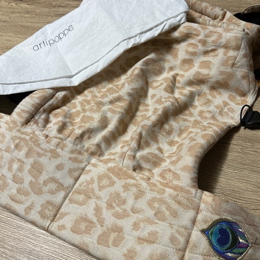 値下げ✨人気ブランド⭐︎artipoppe 抱っこ紐