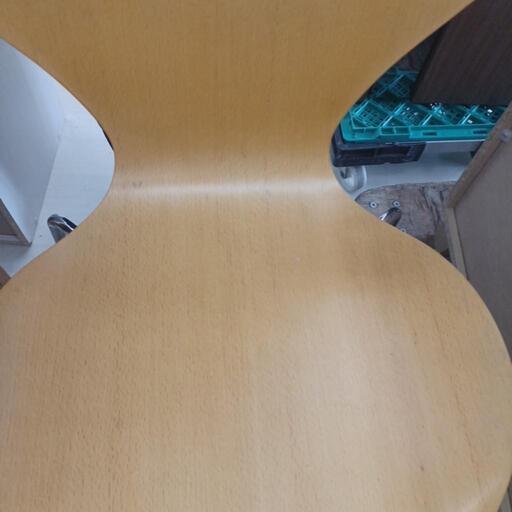 ★ジモティ割あり★チェア　Fritz Hansen　NA　高さ(H)77× 幅(W)46× 奥行(D)40【joh 2307】