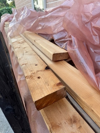 2x4等の 木材 大量 売ります