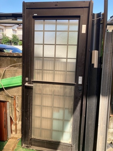 値下げしました‼️　勝手口用     ドア