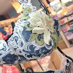 【値下中】サルート 82G イタリア＊Hカップ：75×103 LL＊プレステージ 業界最安⁉ 上下セット 値下中】サルート 82G イタリア＊Hカップ：75×103 LL＊プレステージ 業界