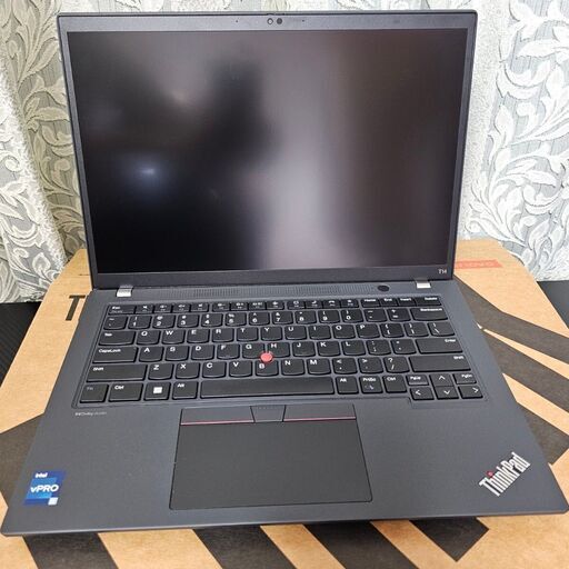 超美品　送料無料　Lenovo ThinkPad T14 Core i7-1365U GEN4 32GB/512GB Win11Pro