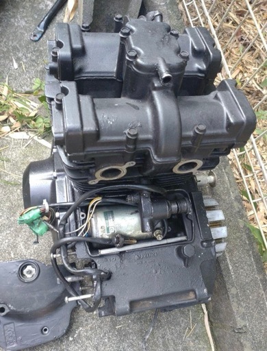 gsx250eエンジン GSX250T なんと走行5500Km! 実働 黒エンジン GSX250E