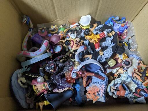 ワンピースフィギュア大量セット。一部欠品あり。