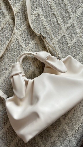 kastaneワイドシェイプBAG