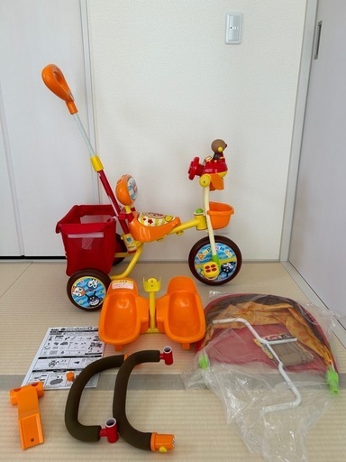 室内使用　アンパンマンのブザー付きおでかけ三輪車
