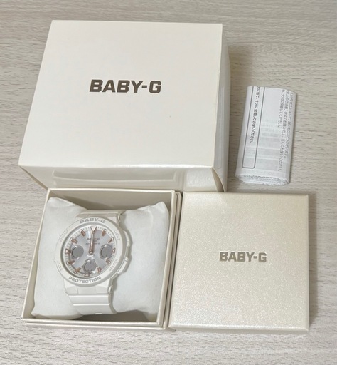 CASIO Baby-G ホワイト　Amazonにて¥23,100の品