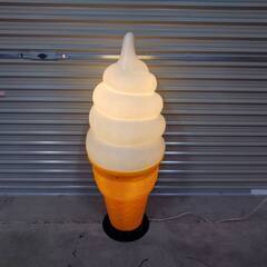 ソフトクリーム 看板 電気 日世のコーン ライト