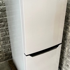 大阪送料無料★3か月保障付き★冷蔵庫★2019年★ハイセンス★130L★HR-D1302★R-383