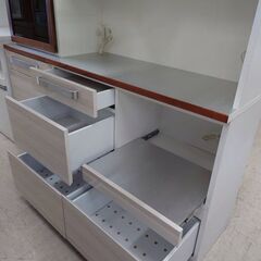 【緊急値下げ！！なんと10,000円引】J7496　河口家具製作所　キッチンボード　食器棚　ホワイト　クリーニング済　【リユースのサカイ柏店】 J7496 河口家具製作所 キッチンボード 食器棚 ホワイト クリーニング済