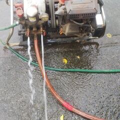 動力噴霧器！古いけど調子抜群！